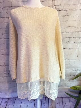 dressbarn Cream Knit Scoop Neck Sweater with Lace Trim